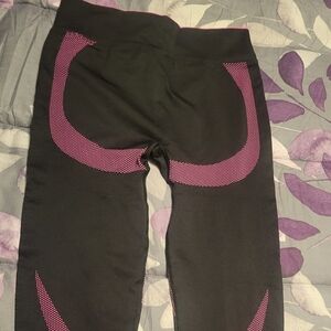 VS Pink leggings